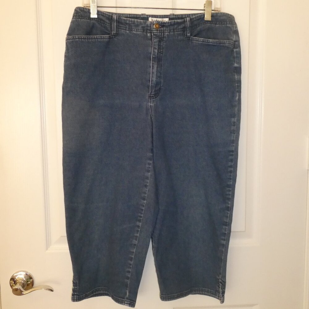 Liz Claiborne Villager Sport Stretch Denim Capris JEANS - Size 14
